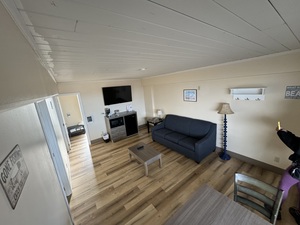 One Bedroom Suite w/ Sleeper Sofa, Ocean view Photo 3