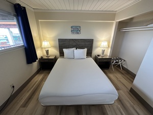 One Bedroom Suite w/ Sleeper Sofa, Ocean view Photo 1
