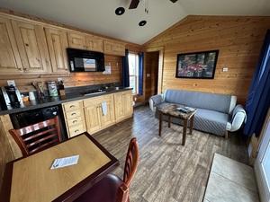 Two Bedroom Cabin with Kitchen Photo 2