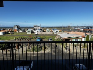 One Bedroom Suite w/ Sleeper Sofa, Trundle, Ocean View Photo 9