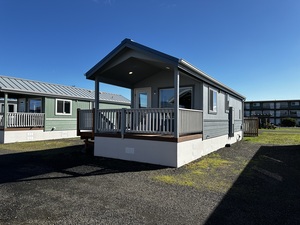 One Bedroom Family Cabin with Kitchen Photo 13