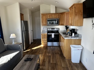 One Bedroom Family Cabin with Kitchen Photo 4