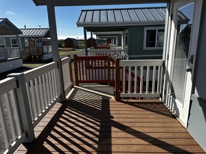 One Bedroom Family Cabin with Kitchen Photo 11